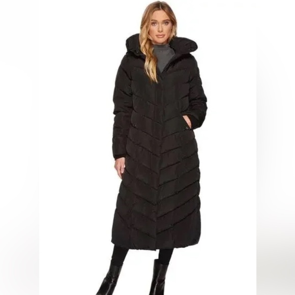 Steve Madden long Black Puffer Coat NEW - Picture 2 of 2